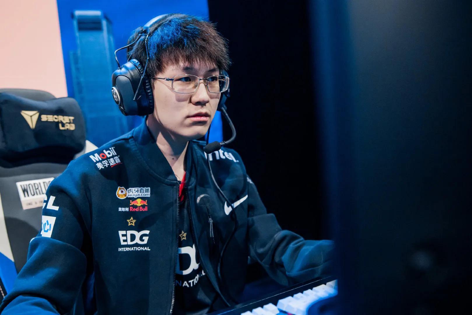 包含PSG横扫EDG,Meiko极限生还后反打强强对话淘汰赛,引爆全场热议的词条 包含PSG横扫EDG,Meiko极限生还后反打强强对话淘汰赛,引爆全场热议的词条