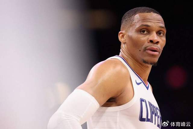 76人爆冷法国男篮，威斯布鲁克高光表现的简单介绍