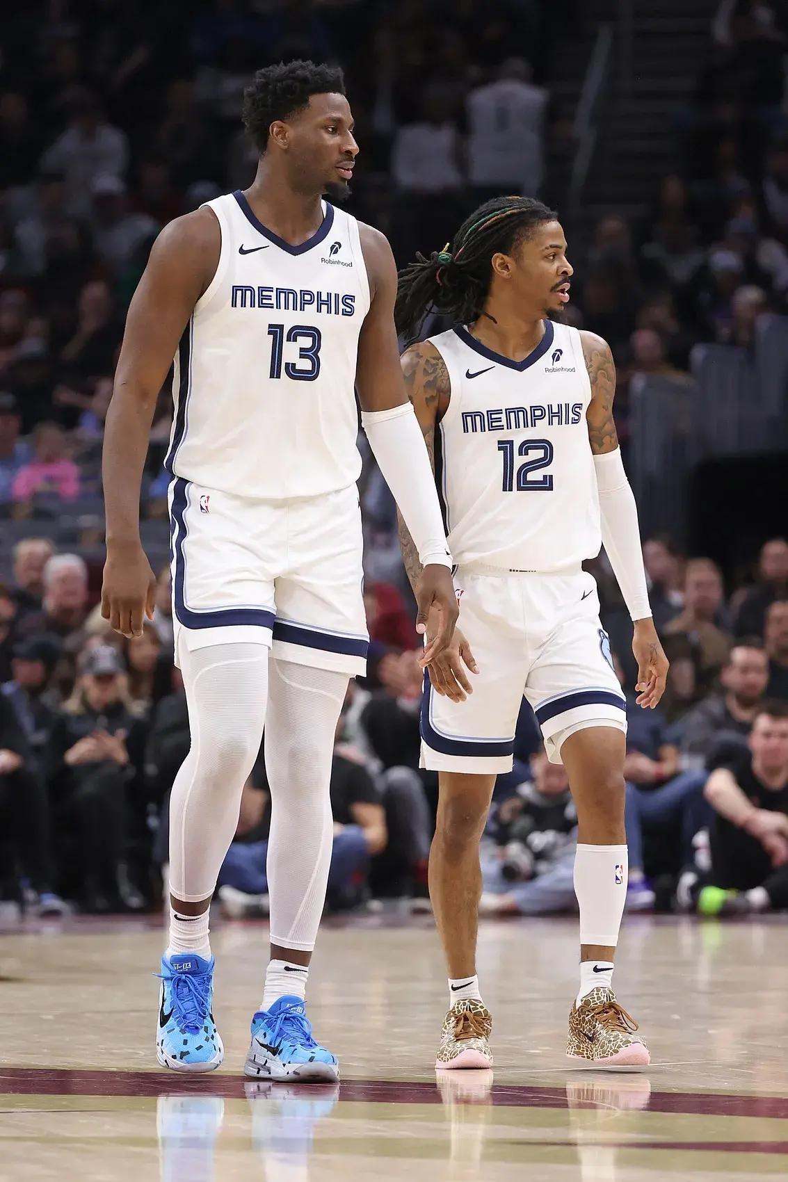 开云体育入口-包含灰熊队核心受伤落阵，季后赛前景堪忧的词条