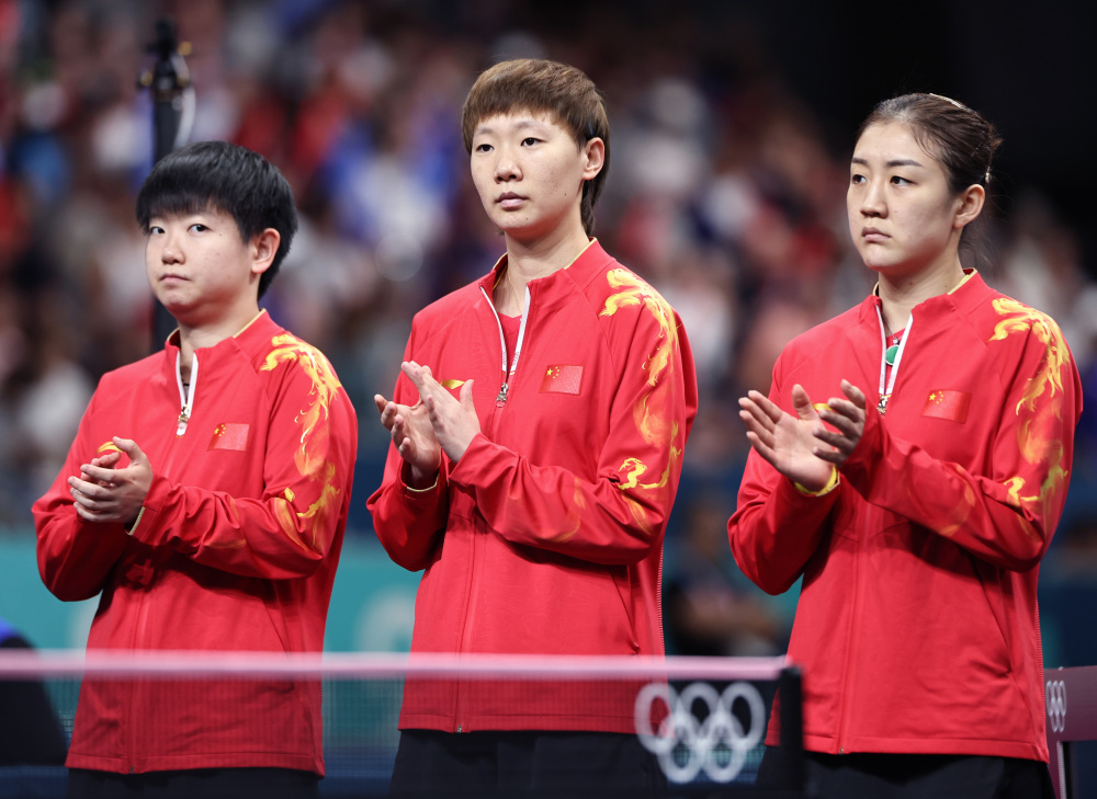 乒乓球女团体赛中国队横扫对手取胜