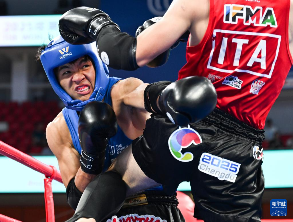 开云下载-拳击比赛现场报道：选手拳拳到位战绩彪炳的简单介绍