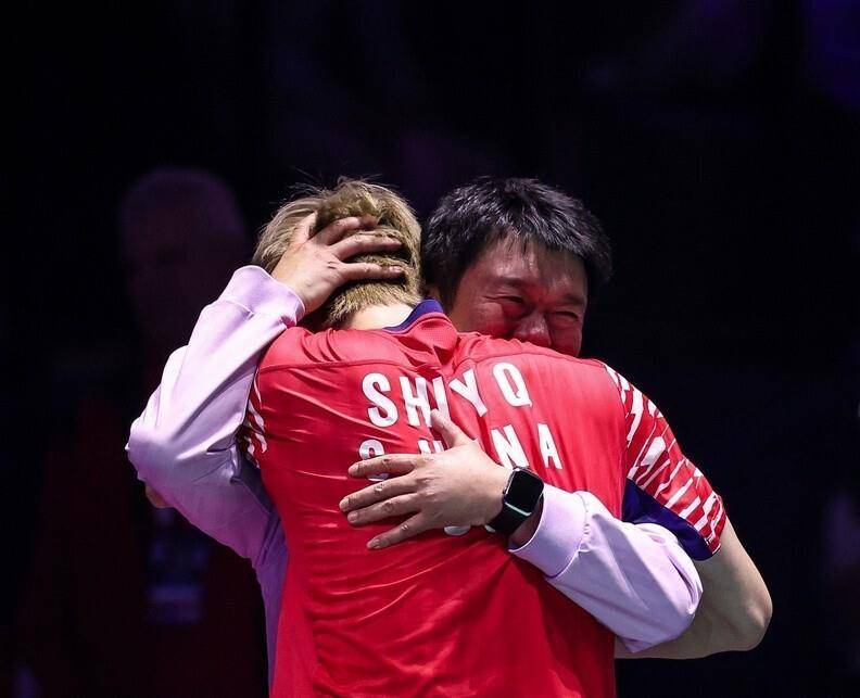 马来西亚队轻取法国队，石宇奇带队取胜