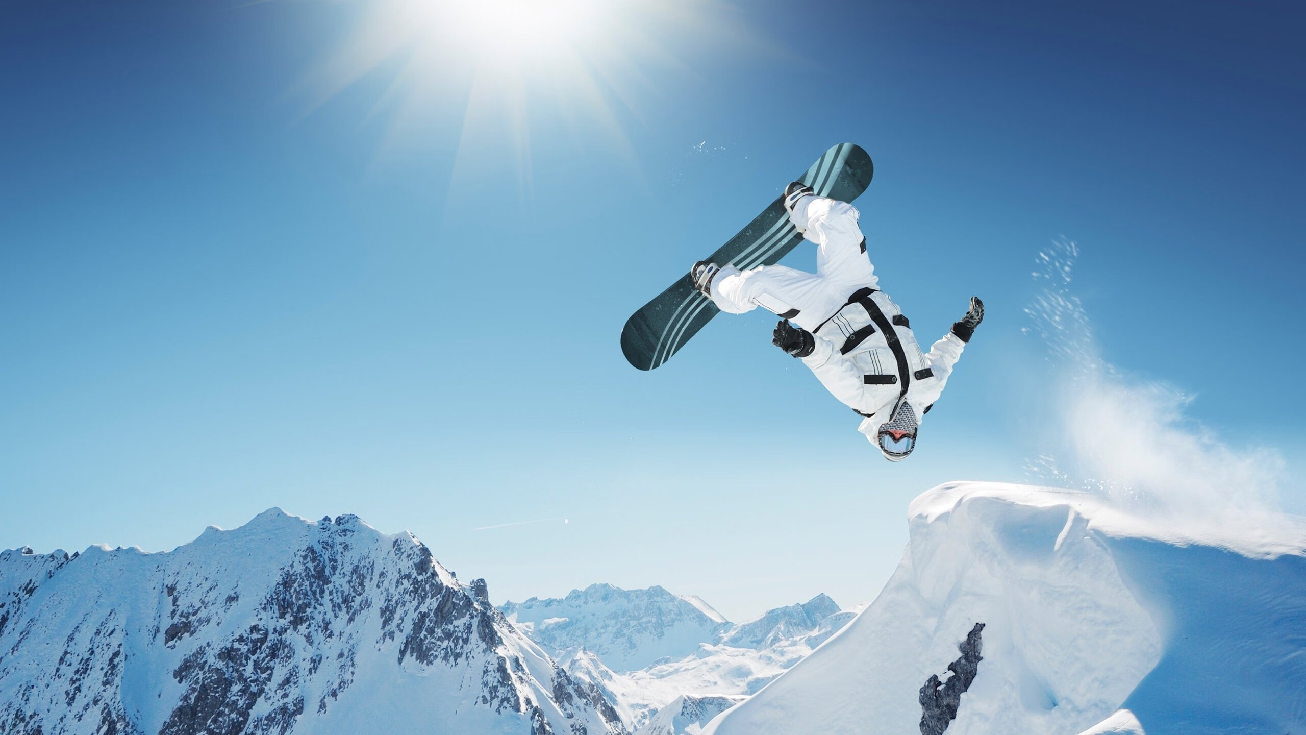 新王登基之夜，亚历山大与雷霆的完美风暴