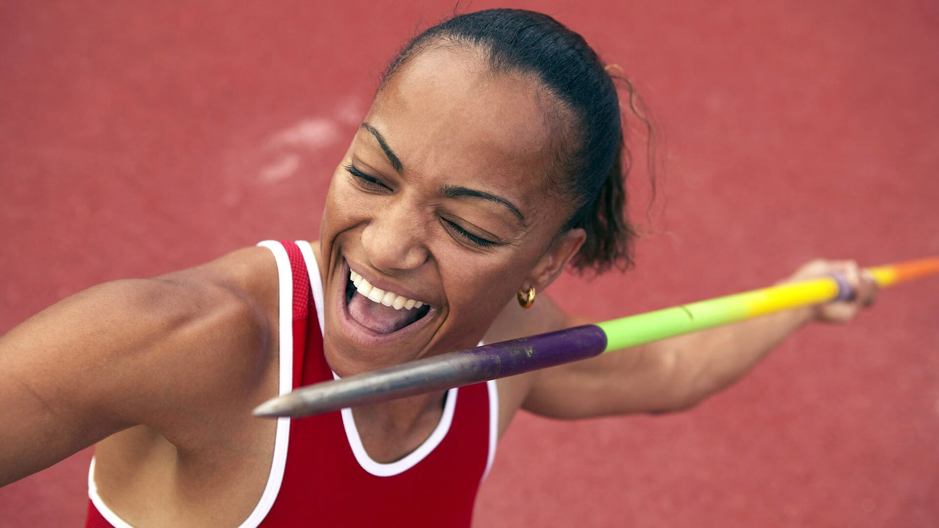 王权之下，浓眉破局，当国王强压公牛，关键先生如何改写宿命