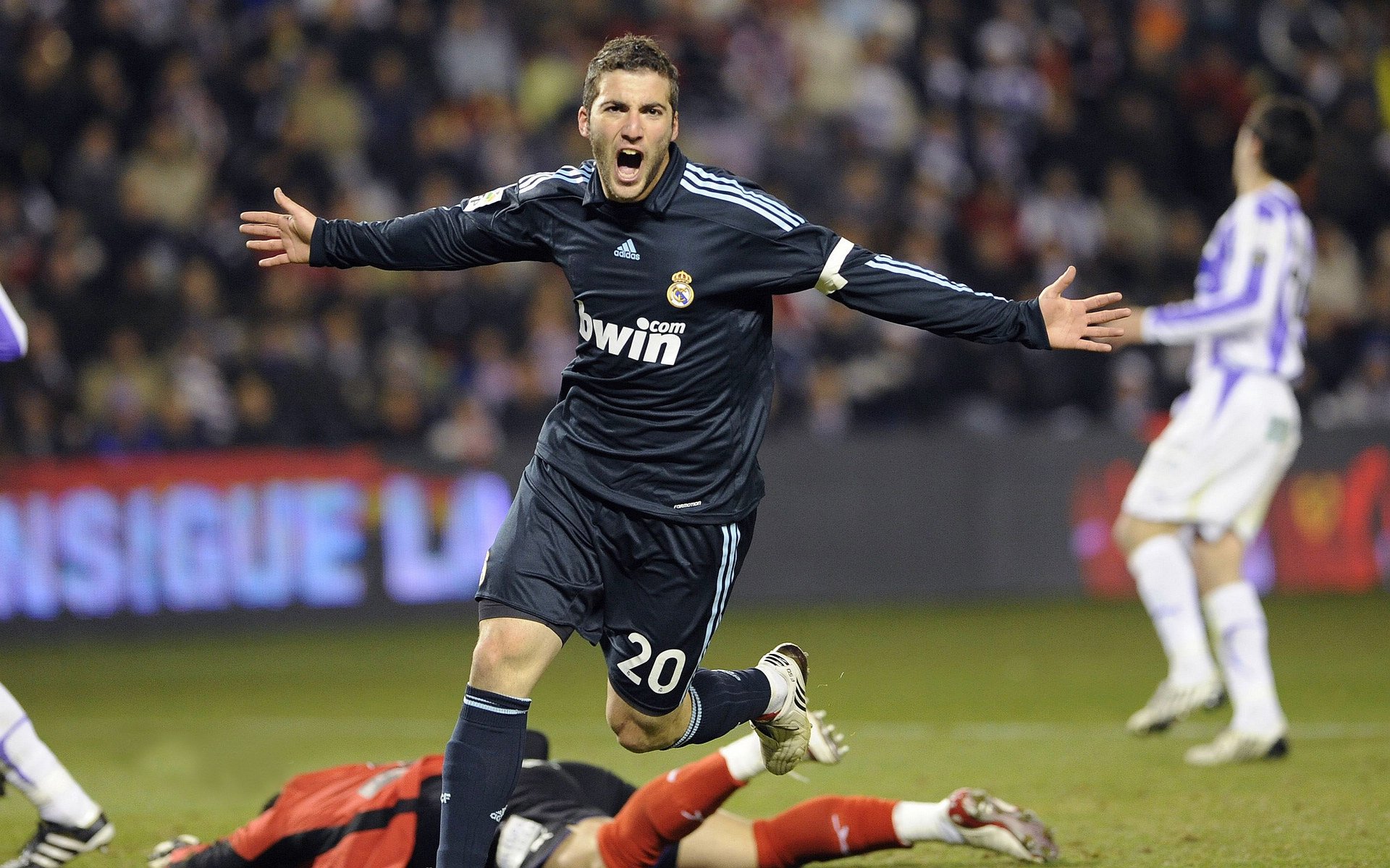 开云体育app-福登的锁链，从防守到逆转，曼城新核如何定义全能中场